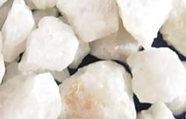 Dolomite rock suitable for hammer crushing